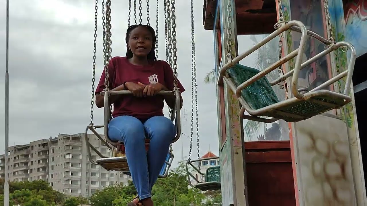 THIS IS WHAT SHE DID IN MAMBA VILLAGE MOMBASA😂😂😂