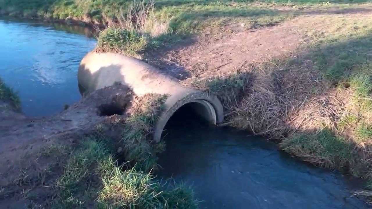 Bottom of  akenham 