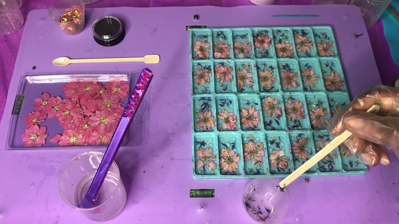 DIY Luxe Glowy Garden Resin Dominoes| Crafting w/ CS 💜| Creating Unique Floral Family Games