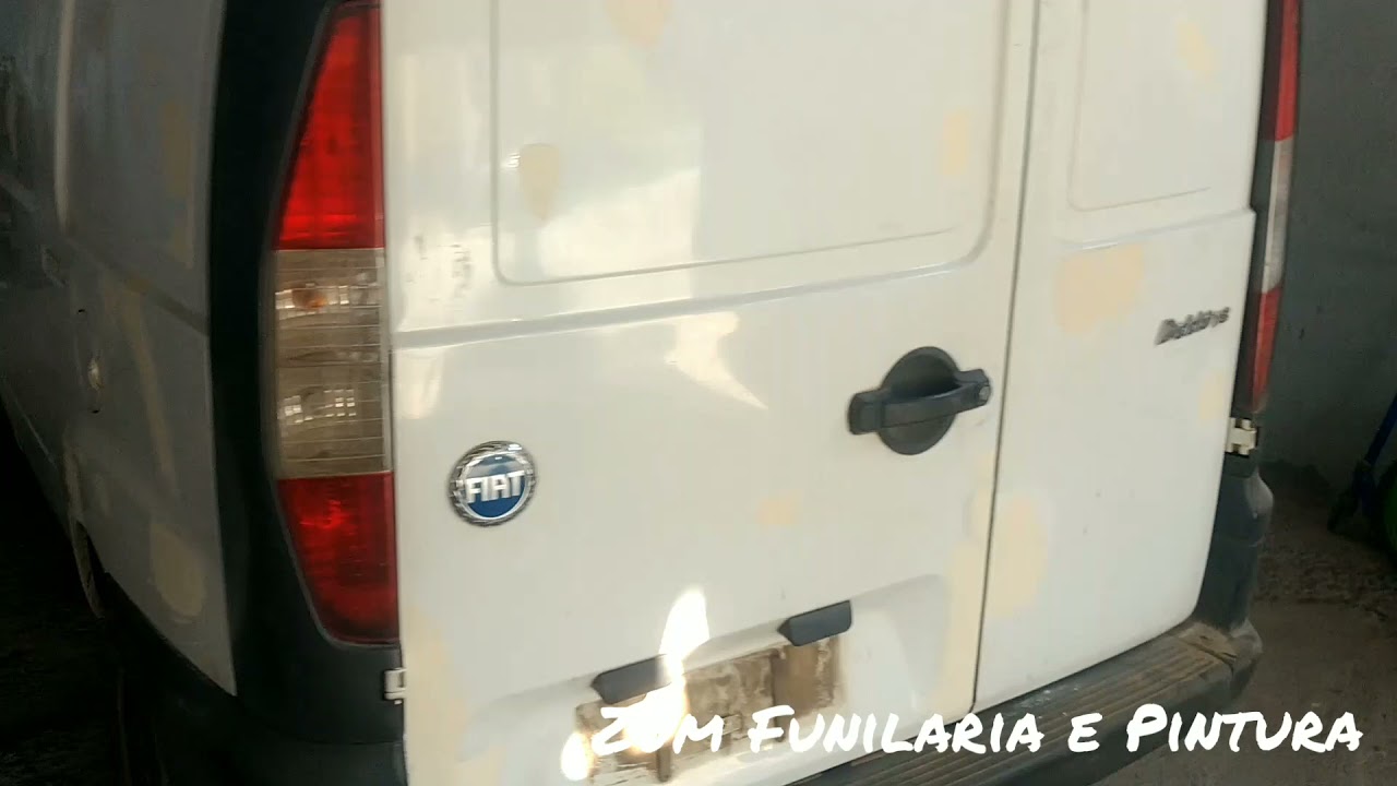 Pintura geral Fiat Doblo 2007 está no primer p.u já