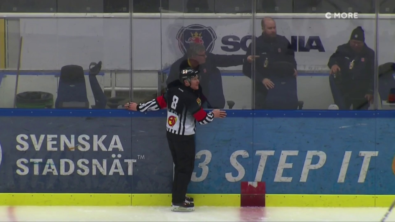 Södertälje SK vs Oskarshamn IK - Brandlarm går igång