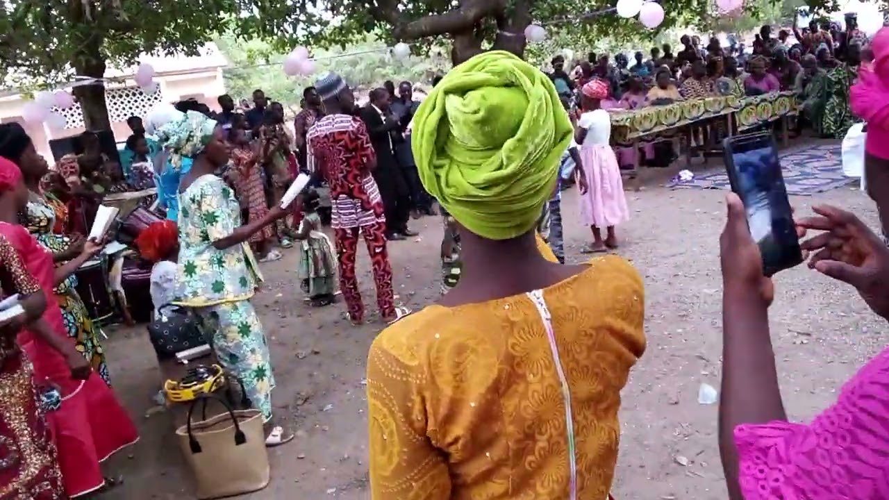 FI IYIN FUN JESU OLURAPADA WA