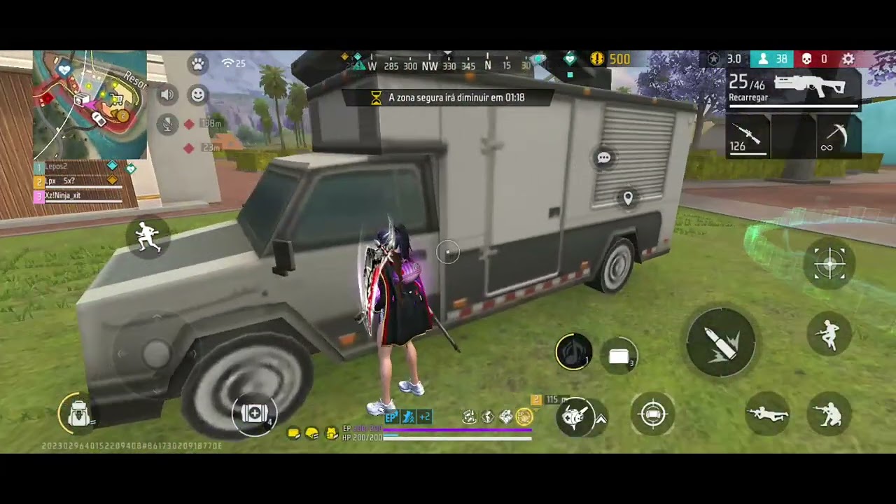 Eu e meus amigos jogando Free Fire 