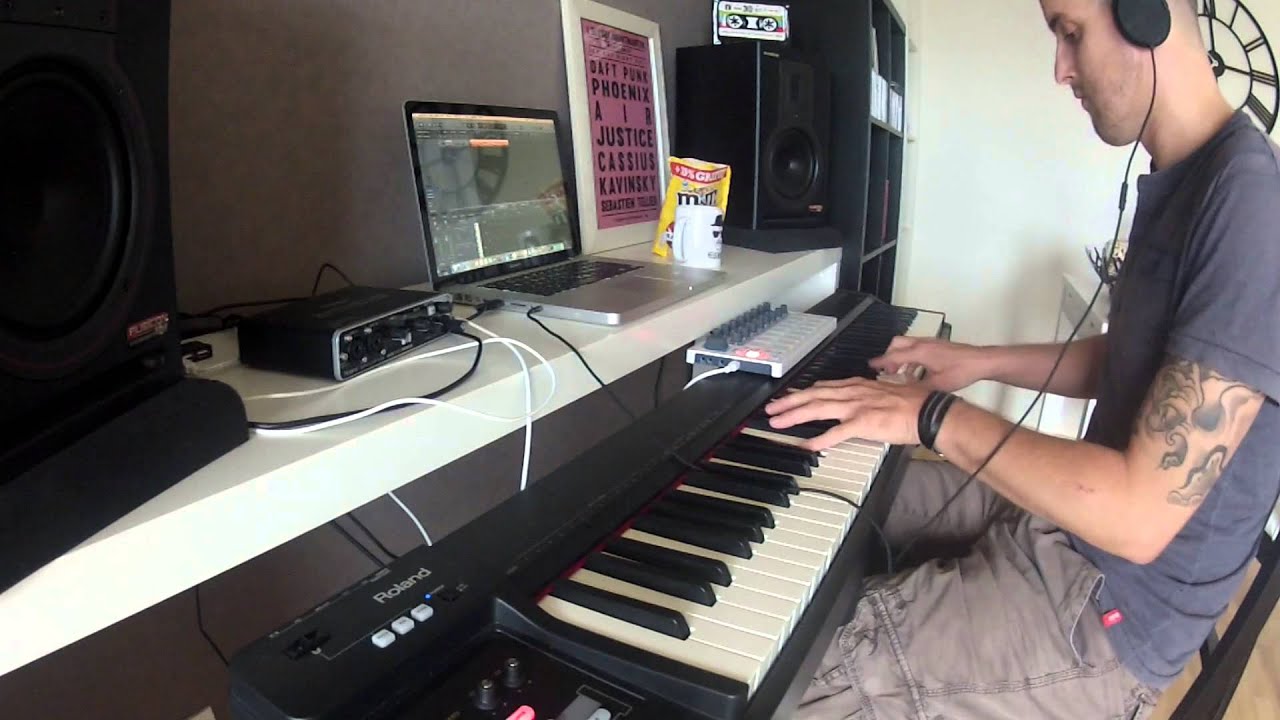 Cinéscénie du Puy du Fou Theme Final au piano