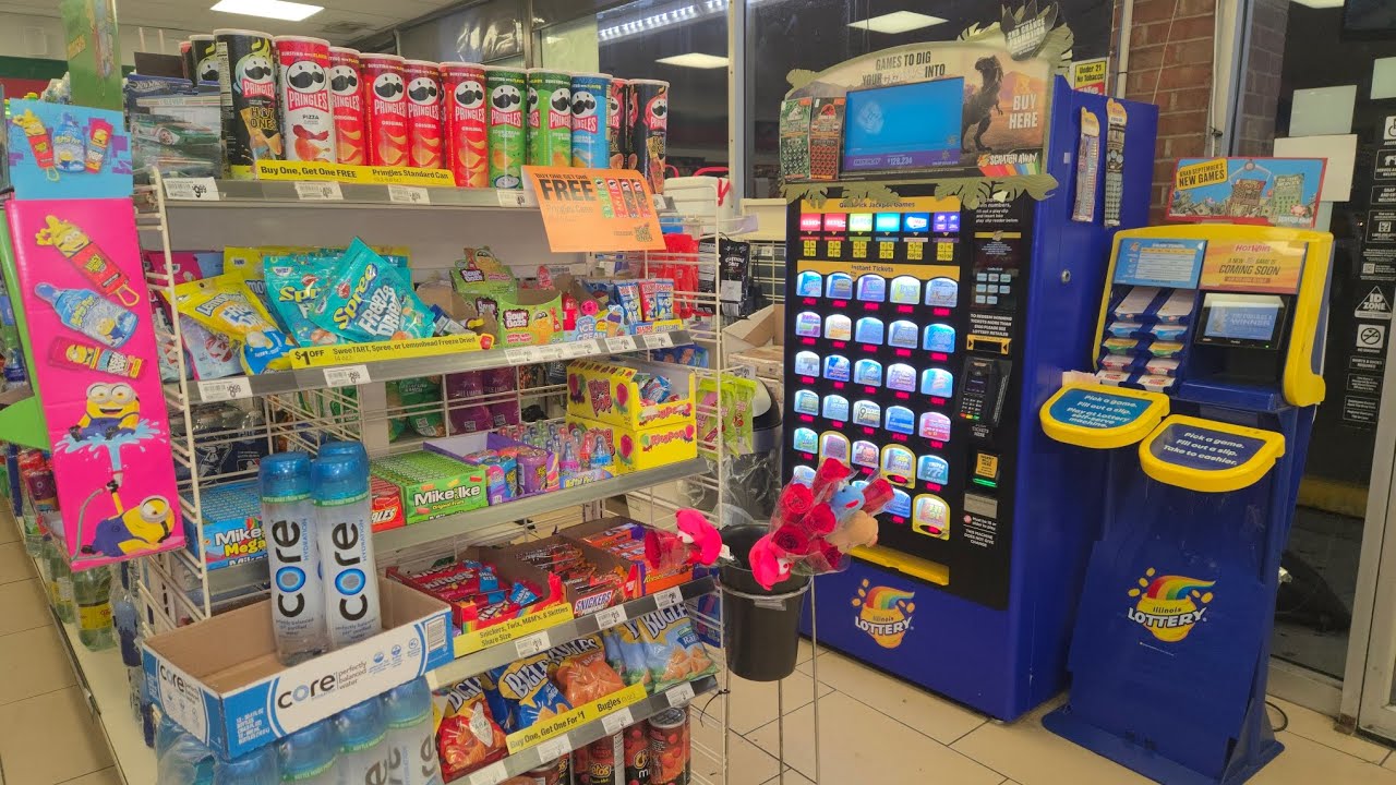 Working overnight (I found something at the end😕) #7eleven 