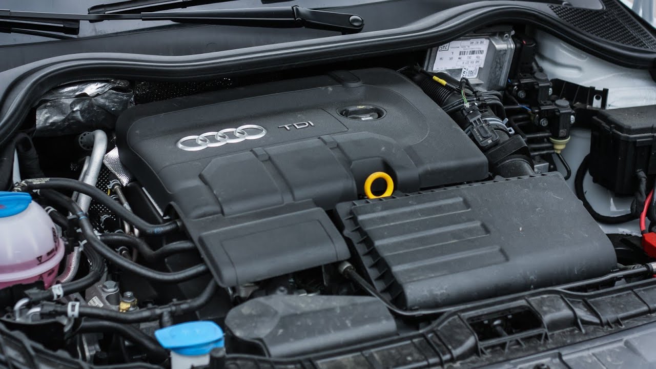 Замена воздушного фильтра Audi A1 1.4TDi /  Replacing the air filter Audi