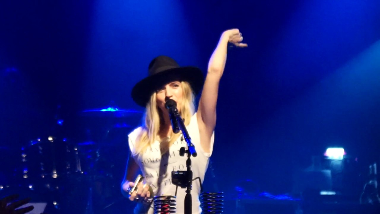 ZZ Ward - Grinnin' In Your Face (Son House cover) | Fort Collins, CO 2018
