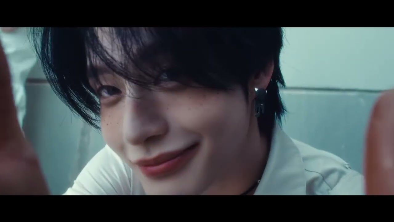 Blue Valentine from Nmixx as a Boy Group Song