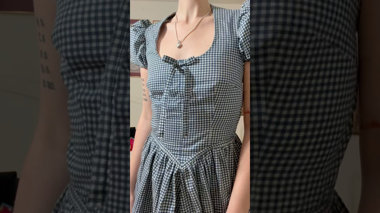 Using a vintage sewing pattern #sewingpatterns #sewingtutorial #sewing