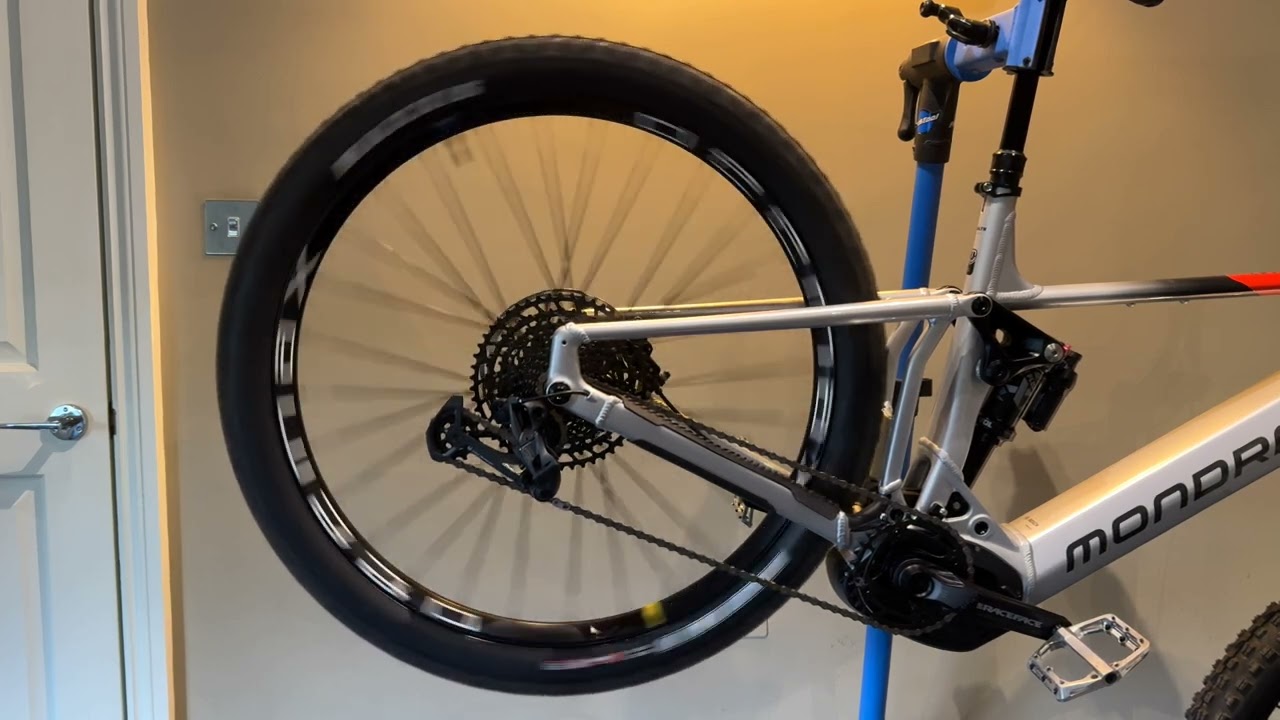 Mavic E-Deemax ID360 Ratched System Rear Hub Sound Test