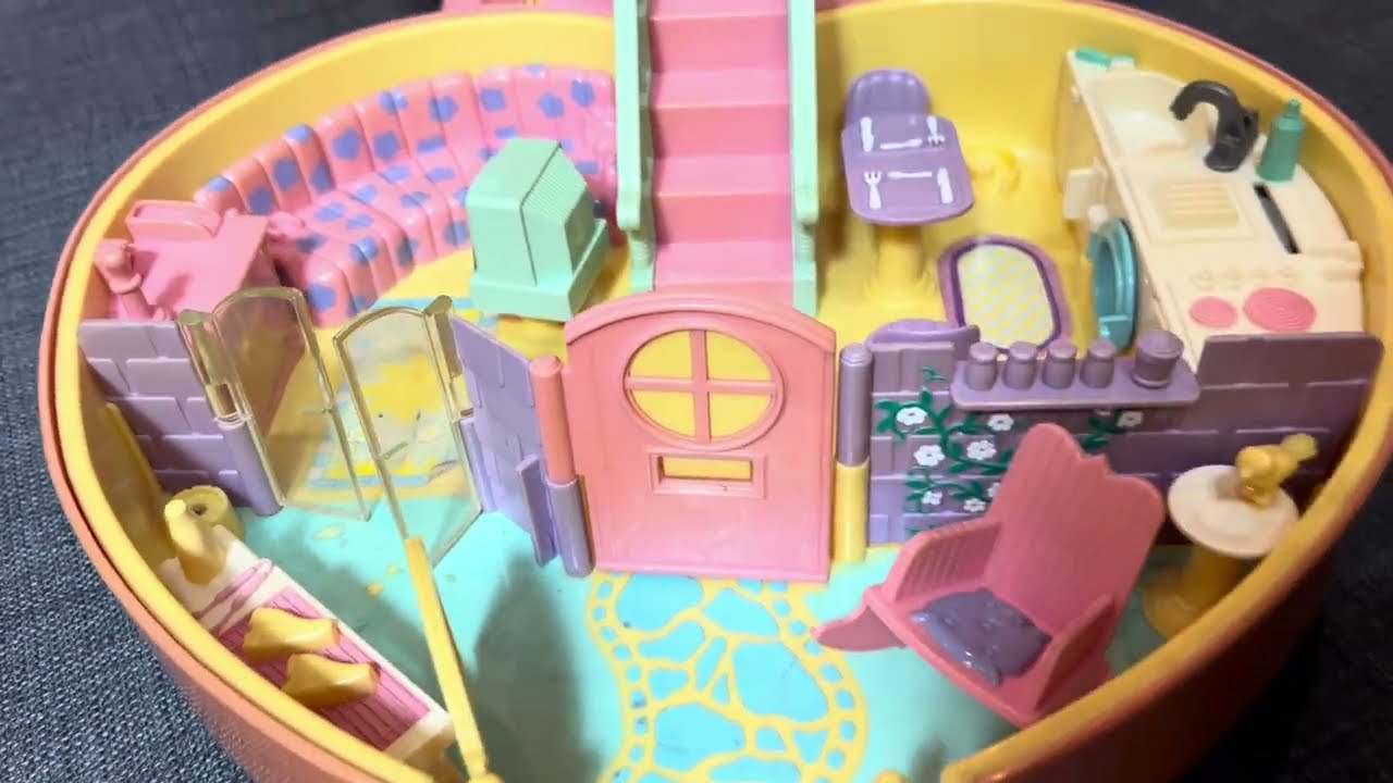 polly pocket 1992 bluebird Lucy Locket collection - BLUEBIRD TOYS PLC,SWINDON,ENGLAND © 1992 玩具收藏分享