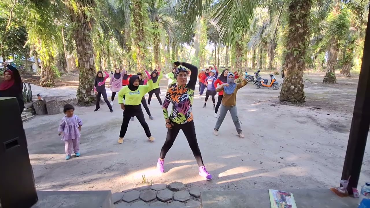 Bunda Denok - Senam Desa Kadipi Atas - 02022025