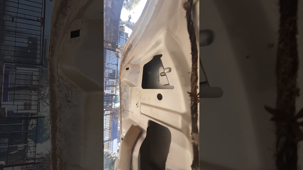Como sacar tapa de baúl a un Peugeot 307 2007