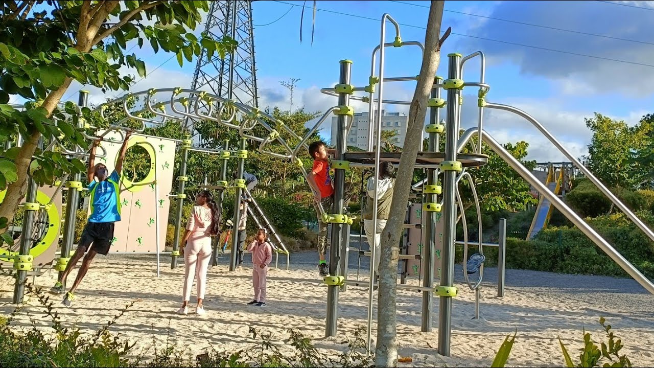 Eb&egrave;ne Recreational Park | Near Rose Hill | New Park
