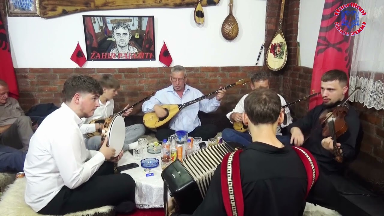 Msuasi jon Pjeter Bogdani Këndojn Vllezrit Bajraj 