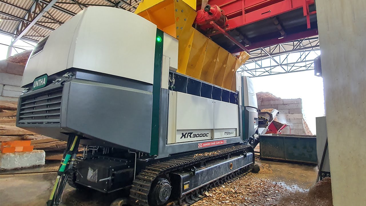 UNTHA XR3000C mobil-e: material recycling at Ragg