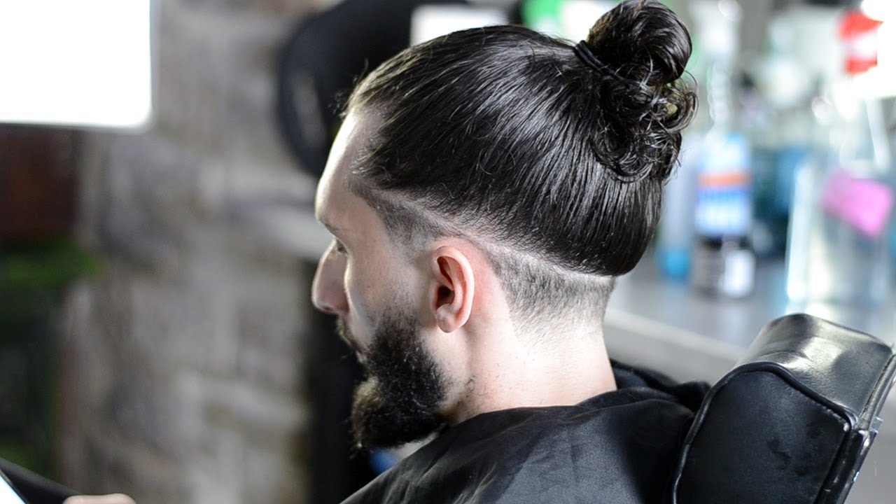 Nuque et tempes dégradé inversé : Tuto coupe homme cheveux longs