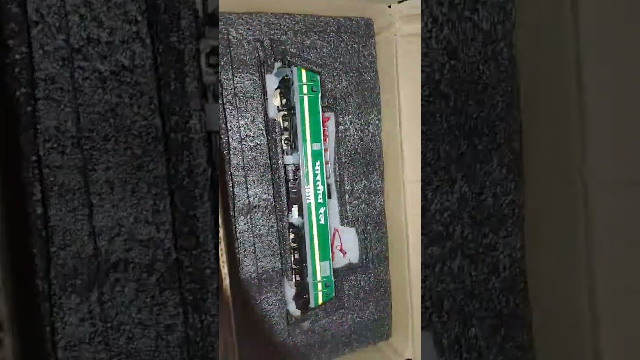 Wag 9 LOCOMOTIVE model unboxing #newmusic