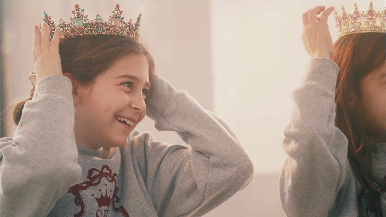 Crown Cover- Shiras Hayam Girls Choir for women and girls only