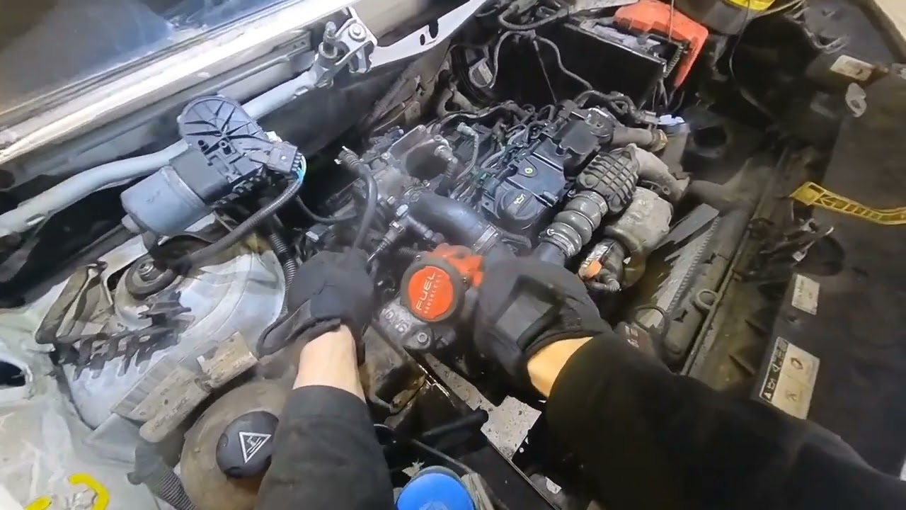 Replacing the high pressure fuel pump Peugeot 1.6 hdi