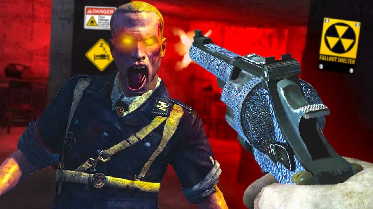 Playing the WORLD'S FIRST EVER! Custom Zombies Map...