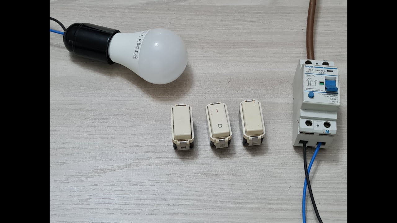 come derivare collegare da 3 punti una lampada con deviatore ed invertitore schema 1 lampadina o più