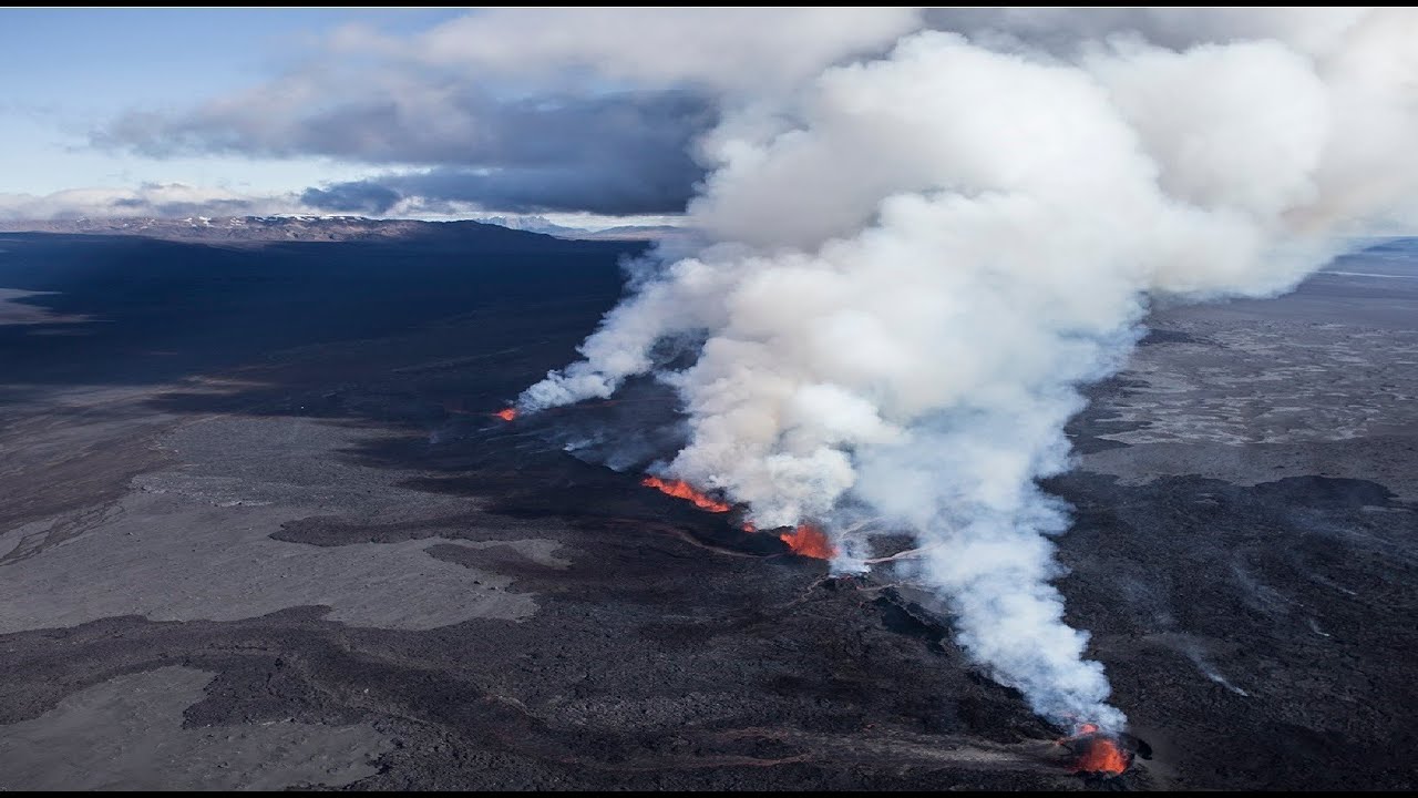 Iceland Volcanic Update - The Fissure Eruption Continues To Grow As Two Main Eruptive Areas Merge