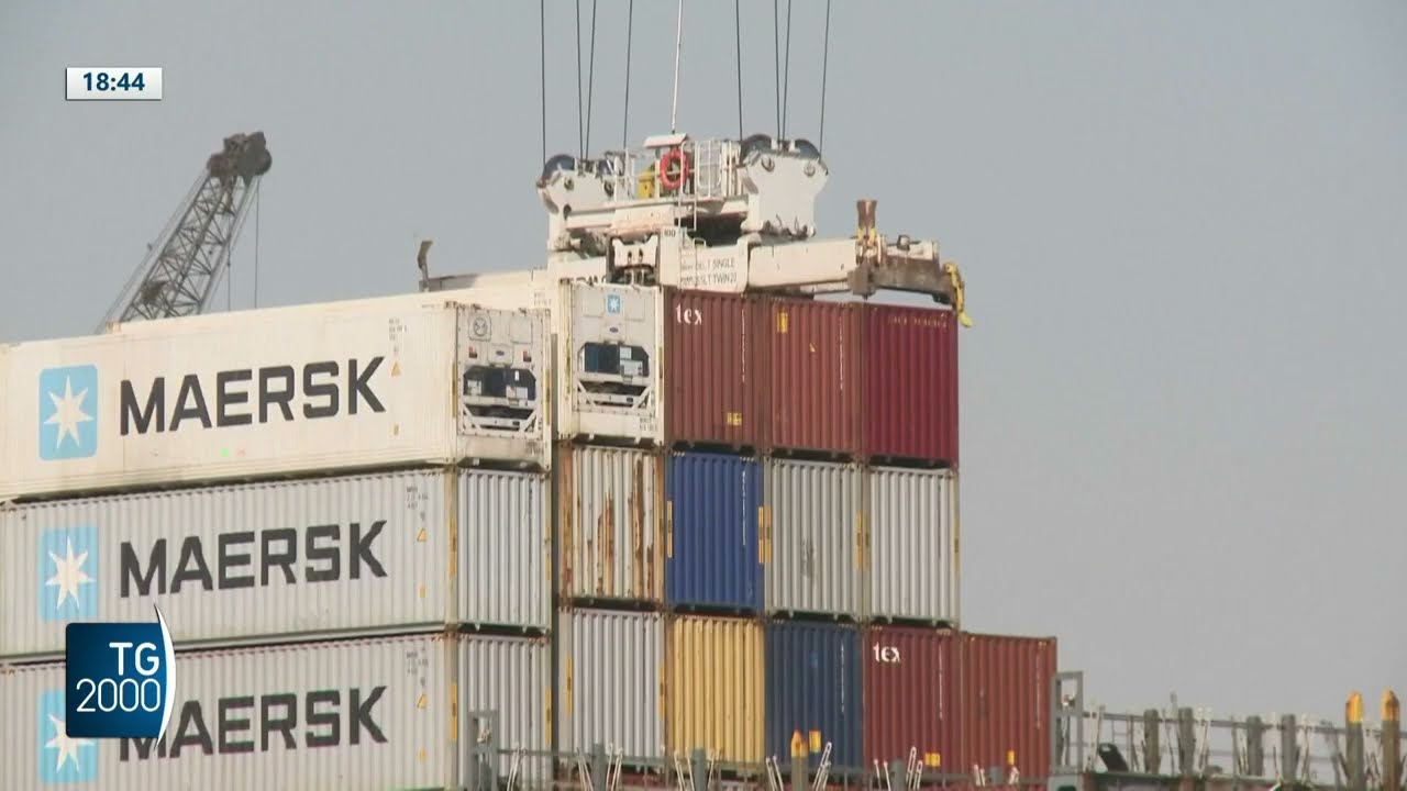 Carburanti, porti bloccati in Sicilia. Autotrasportator: fermiamo le merci