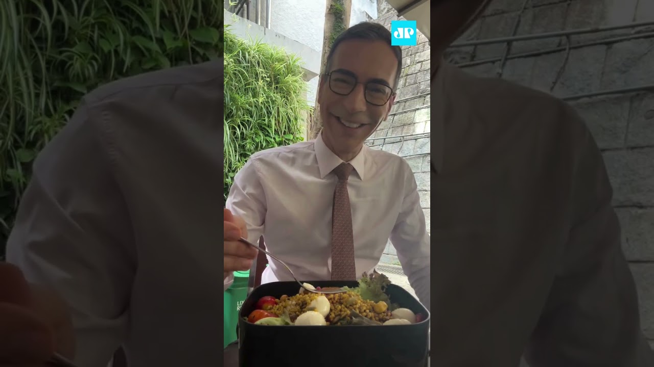 C&eacute;sar Tralli revela que leva marmita para o Jornal Nacional #shorts
