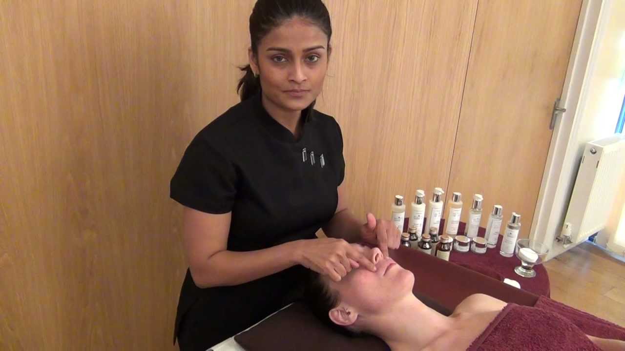 How to Do Ayurveda Facial Marma Massage