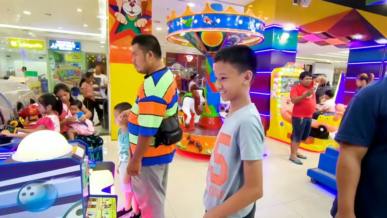 Last Christmas Bonding With My Son In World Of Fun | Shopping In the Biggest Supermarket In GenSan