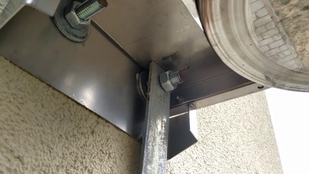 Instalacja odgromowa LPS. Jak zrobić piorunochron komina i uziom instalacji z bednarki. Piorun burza