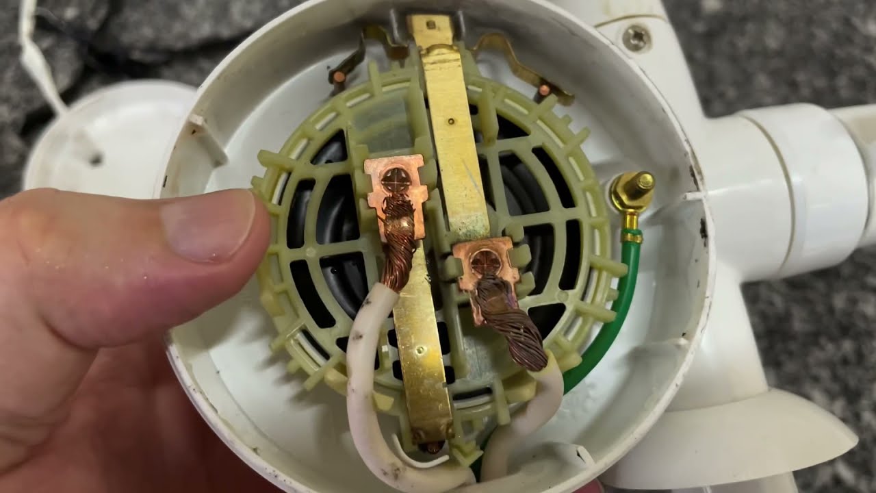 Mais Uma Vez Encontrei ISSO! Serviços Elétricos do dia a dia.