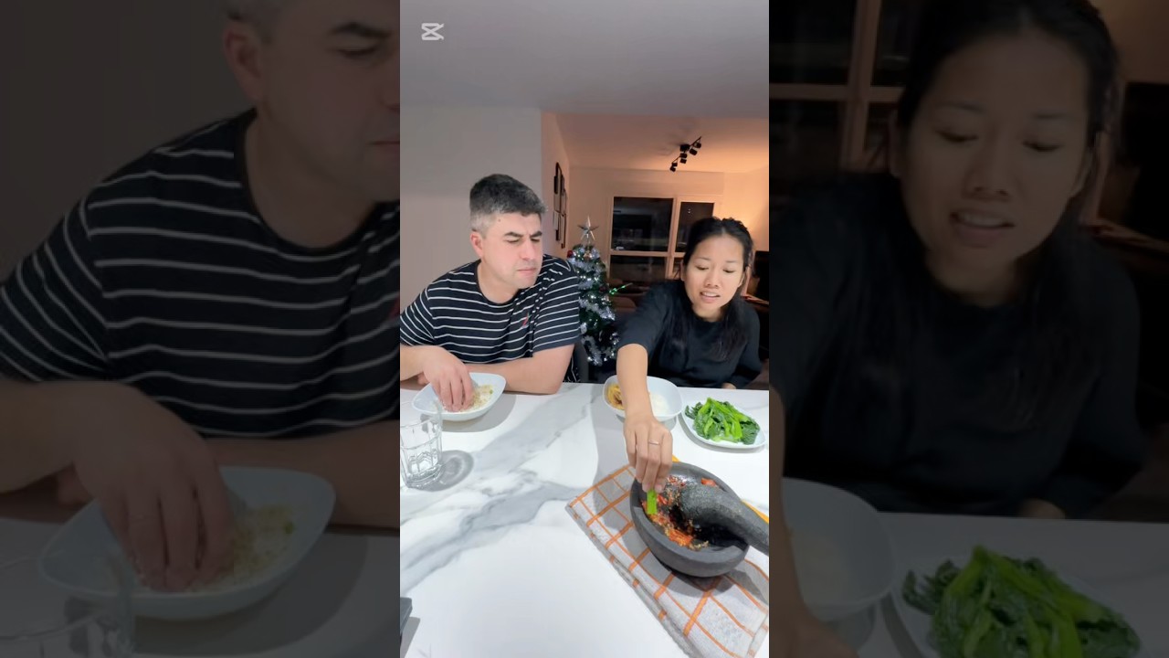 AJAK SUAMI BULE MAKAN PAKAI TANGAN TERNYATA SUKA