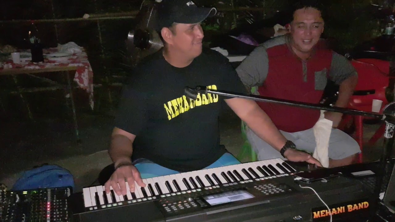 BEAUTIFUL VOICE A MOOREA