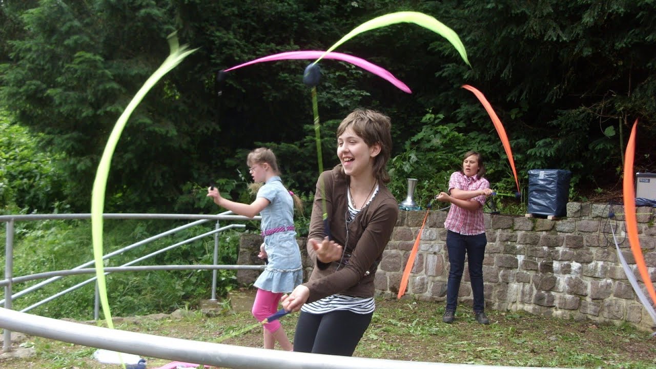 POI Tutorial -  Poi Spinning und Jonglage 2014 - Schule im Park Freital