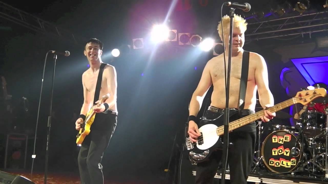 The Toy Dolls ☛ ♯ 3 Rockstar Live Barakaldo 5 de Mayo 2012 Bilbao