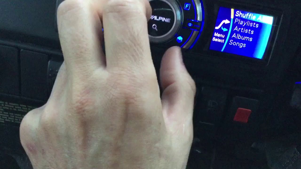 Alpine iDA-X305 With Lightning iPhone