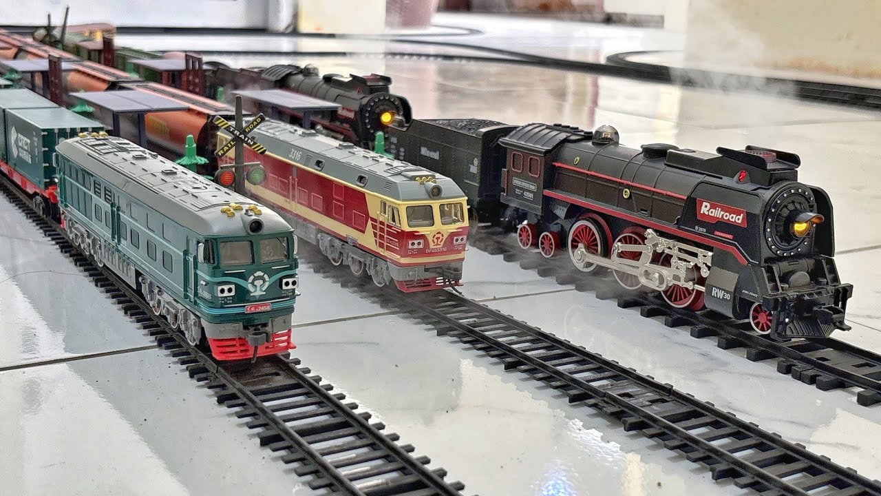 Double Classic Steam Locomotives Meet Dongfeng Diesels! Insane Model Train Traffic