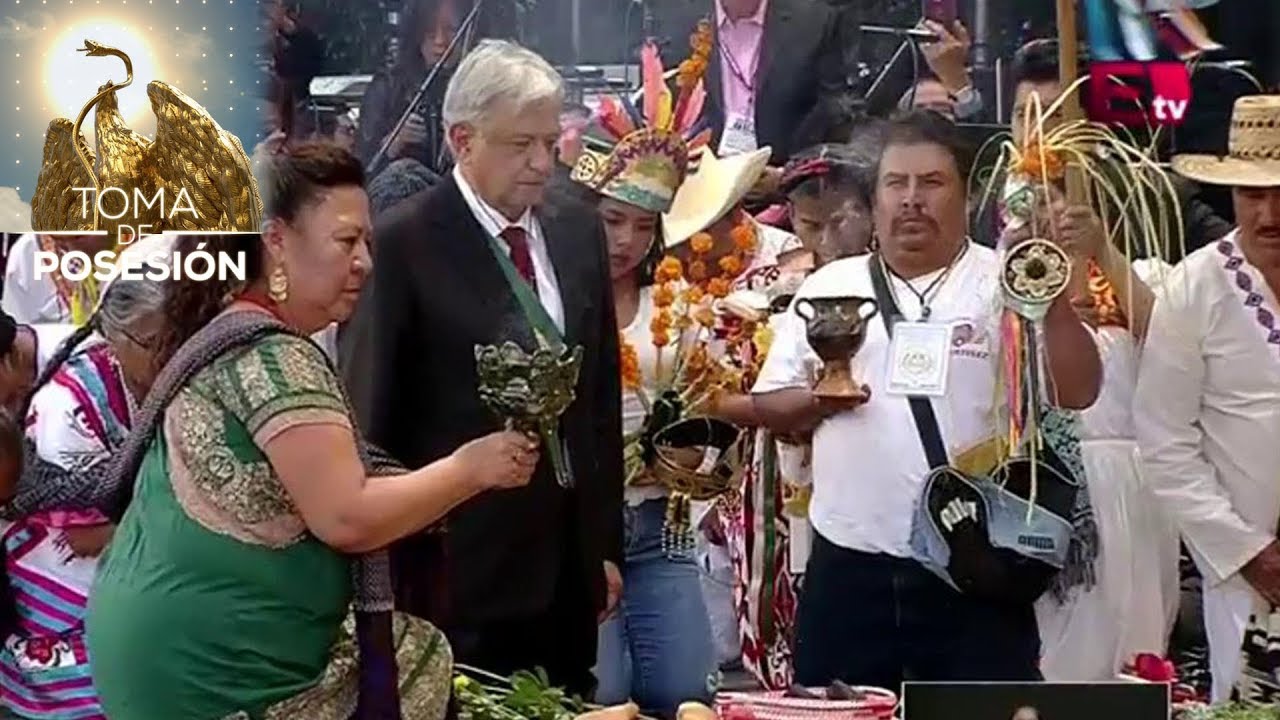 Ceremonia de purificación a López Obrador