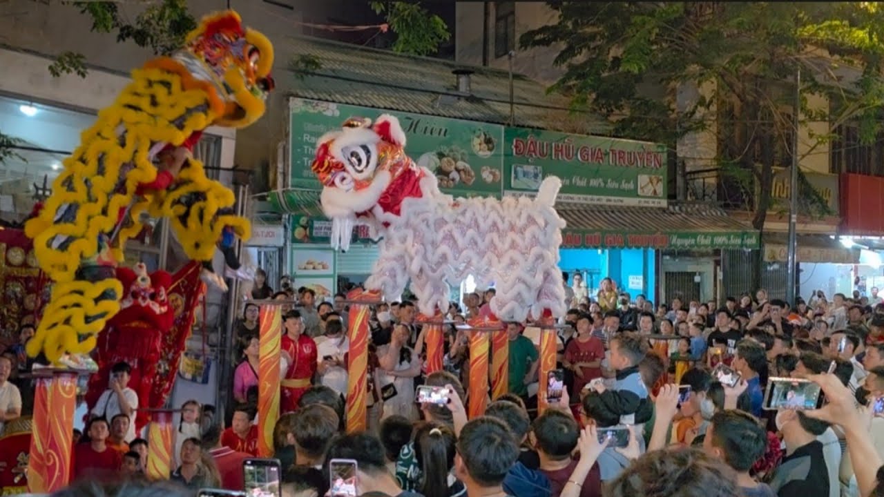 VỠ TRẬN Múa Lân 2026 Full show Tinh Anh Đường ở Trái Cây Loan Bình Dương người xem kẹt cứng đường