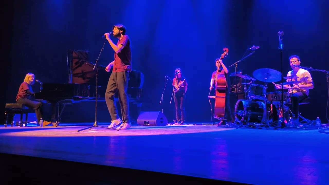 Salvador Sobral - Abutres da premonição (Santiago de Compostela, 23/03/24)