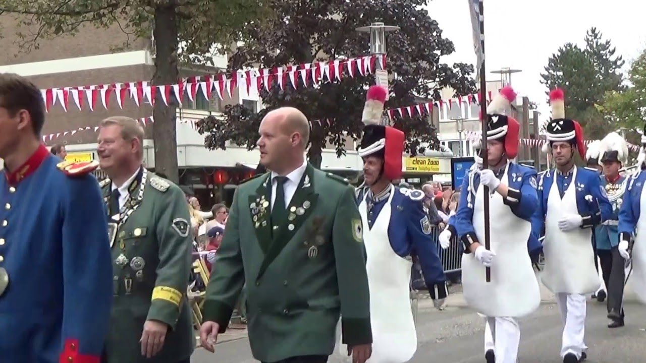 Bundesschützenfest  Büttgen  der große Festzug  2015  T VII.