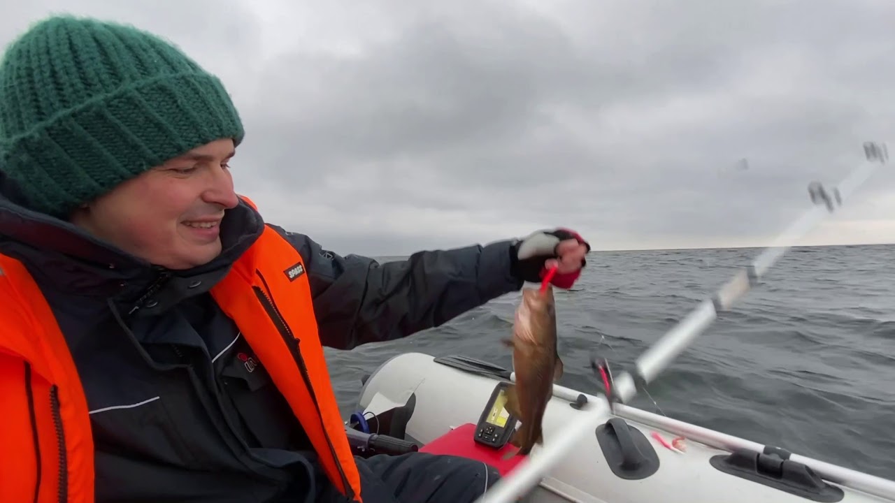 Рыбалка в Калининграде. Ловля трески после шторма. Балтийское море. декабрь 2020