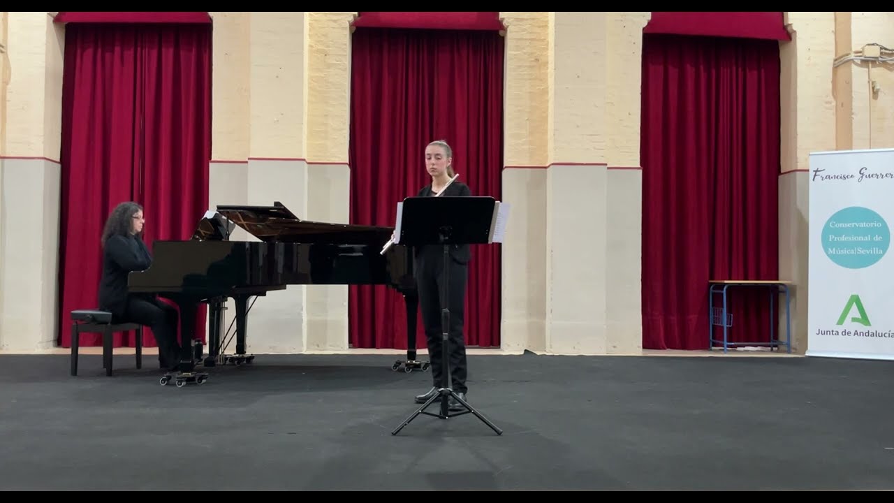 Theodoor Verhey flute concerto in D minor (first mov)- Sofía Rodríguez Holguera 