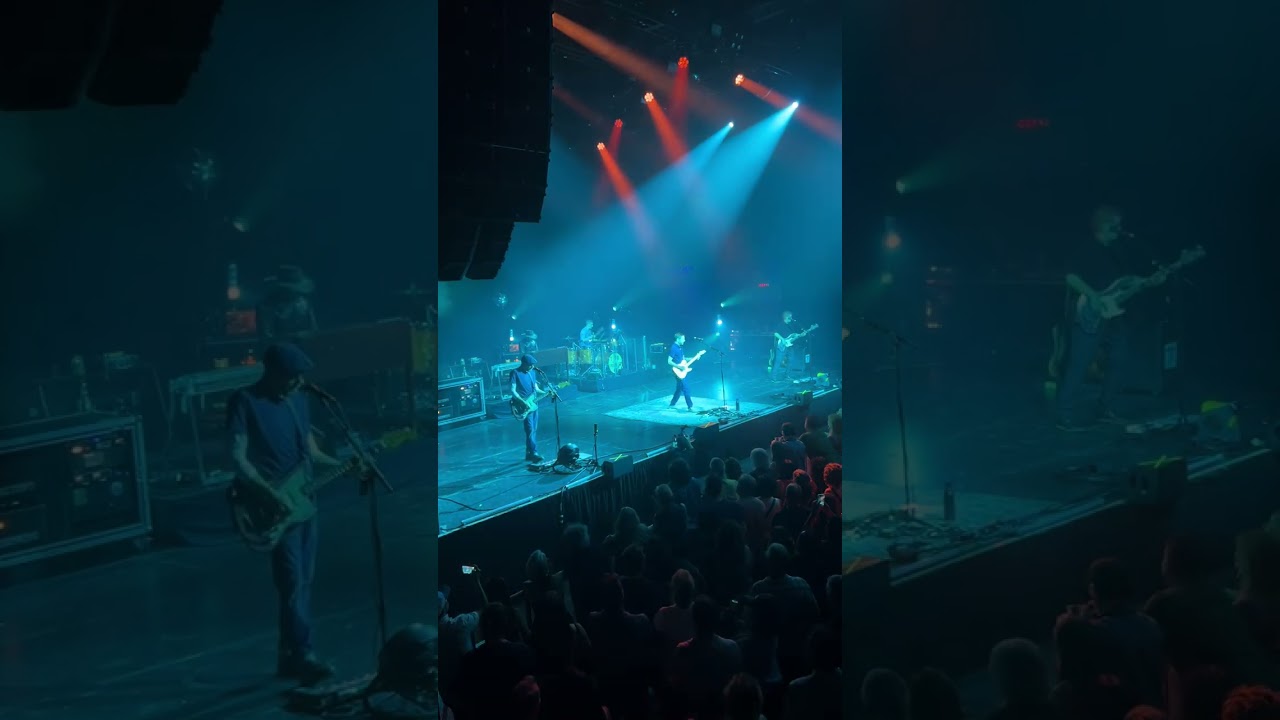 Toad the Wet Sprocket live at the Salt Shed in Chicago Aug 7, 2025.