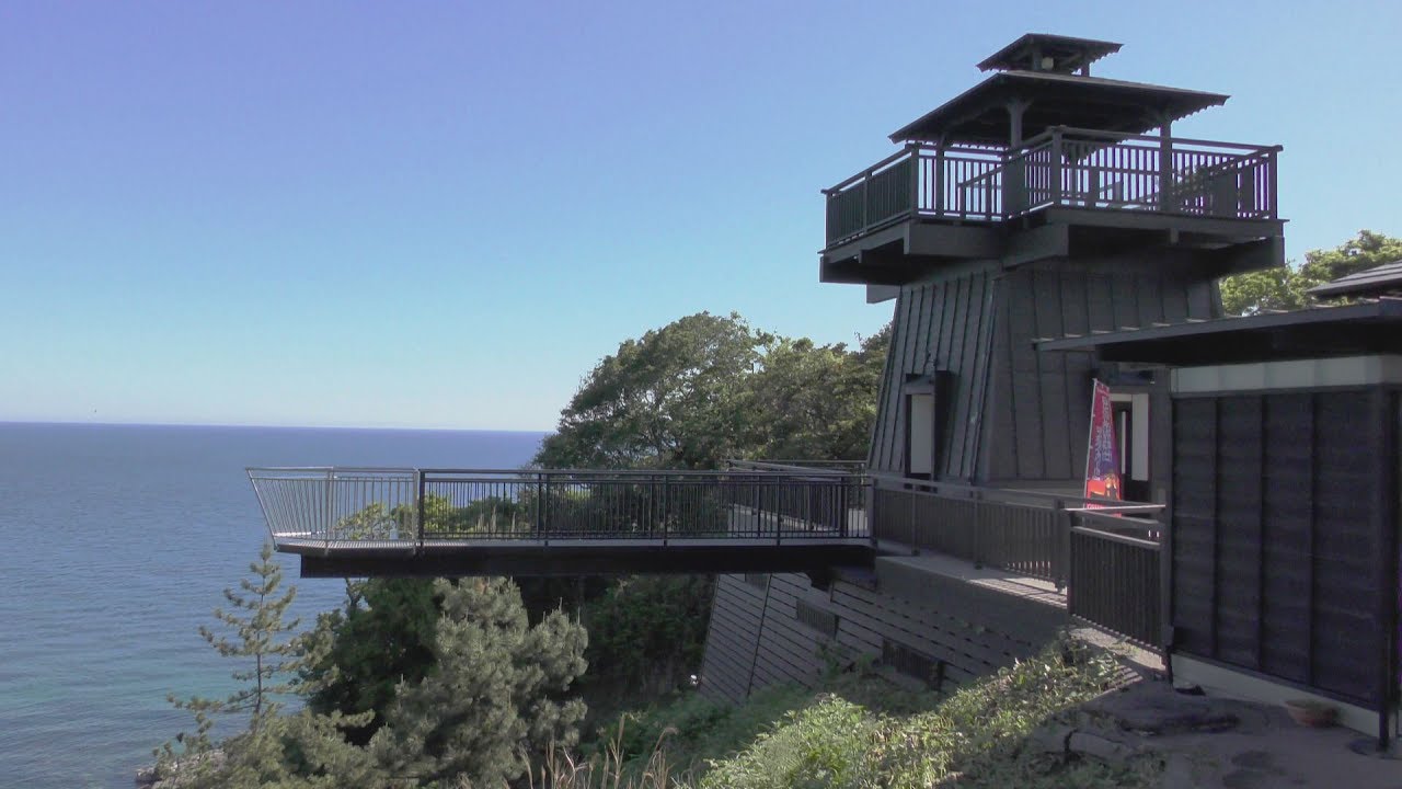 4K 能登半島最先端「聖域の岬」空中展望台・青の洞窟