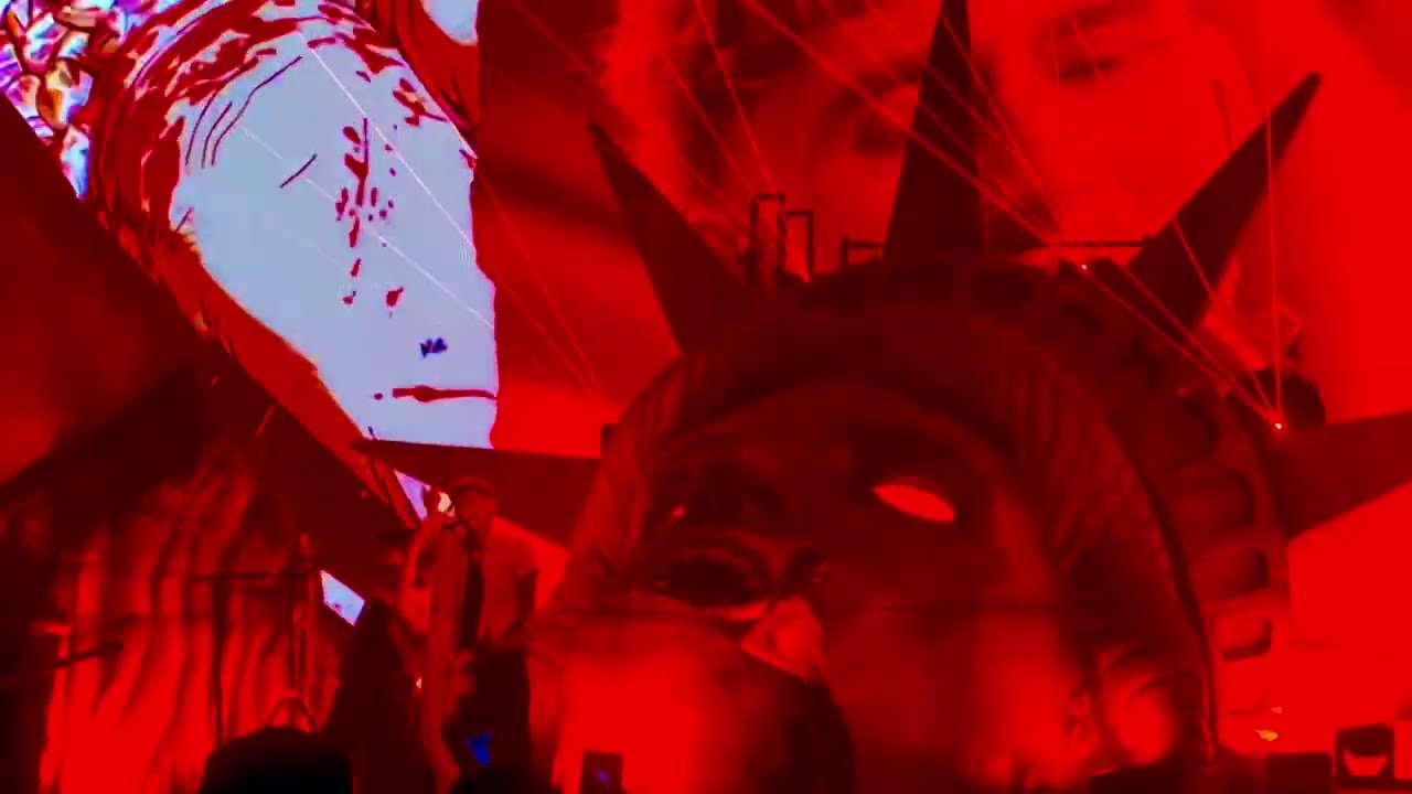 vampire diaries mgk live in Montreal Quebec