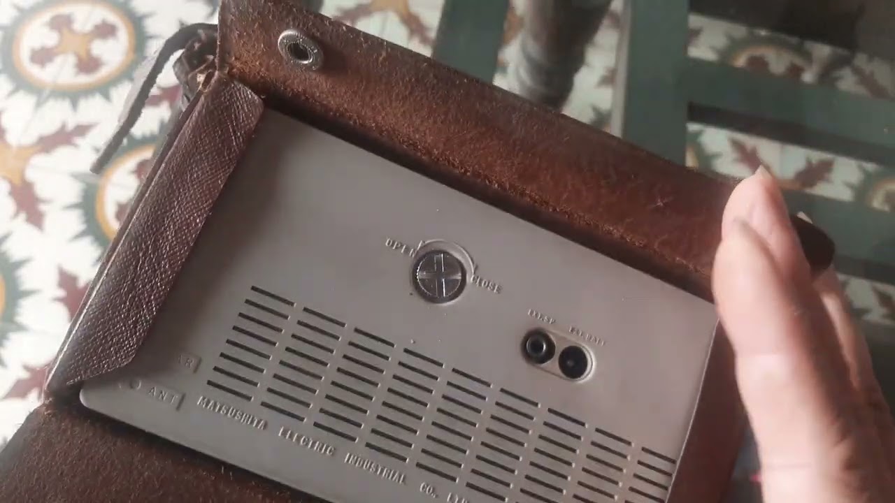 Radio xưa national AT-290  LH 0975385755