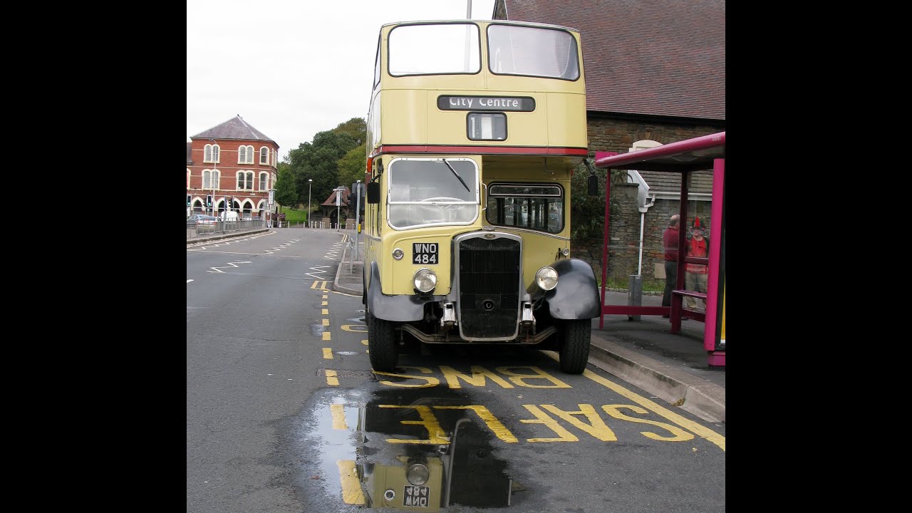 Gwylretro Llanelli 2014 ~ open top bus ride